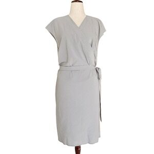Athleta Newport Wrap Dress Sz 2X Gray White Stripe Cap Sleeve Lightweight Pocket